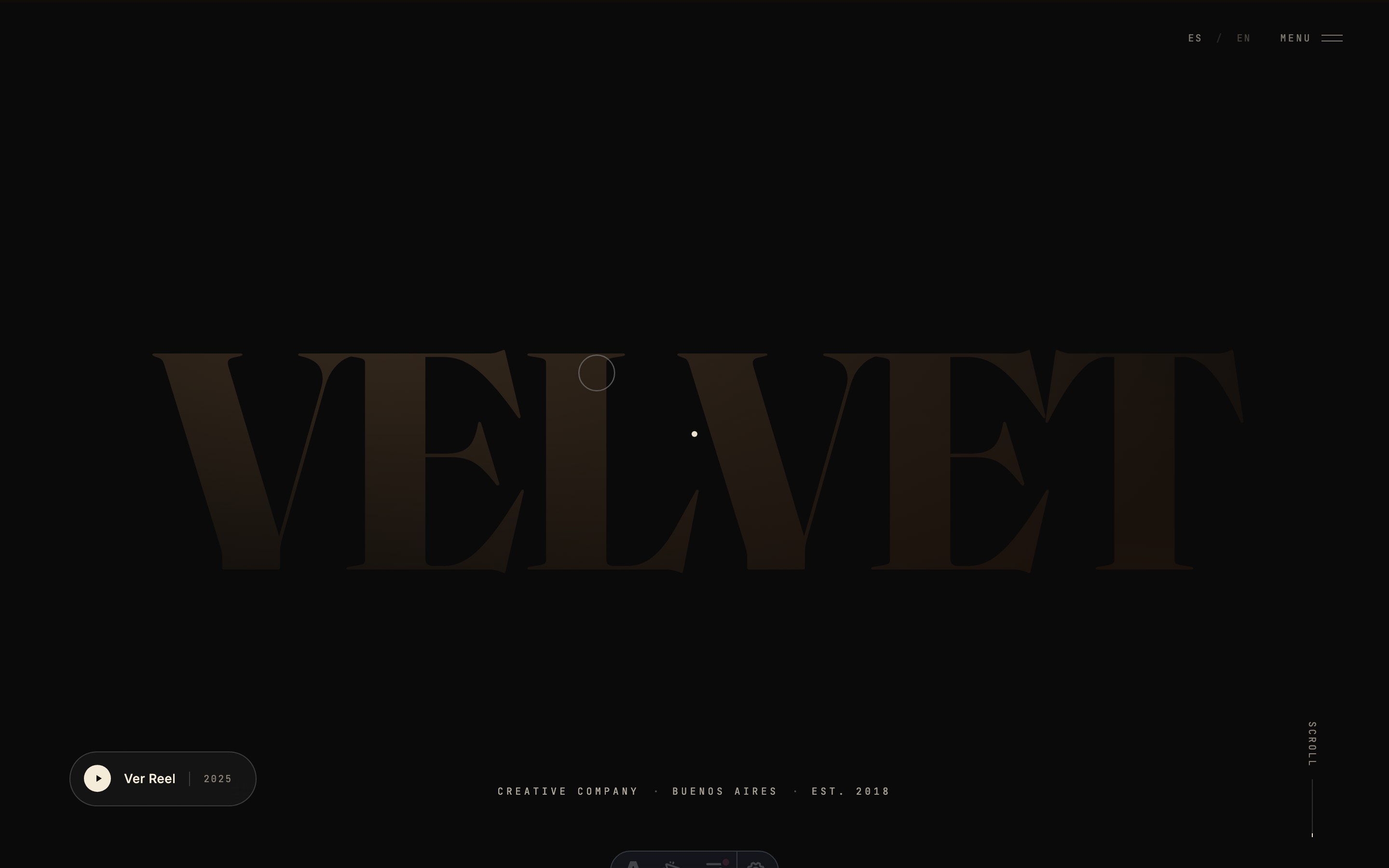 Velvet — Hero con stack de piezas featured